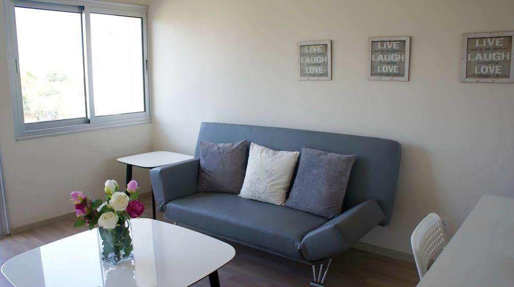Zavos Colours Boutique Apartments Limasol Dış mekan fotoğraf